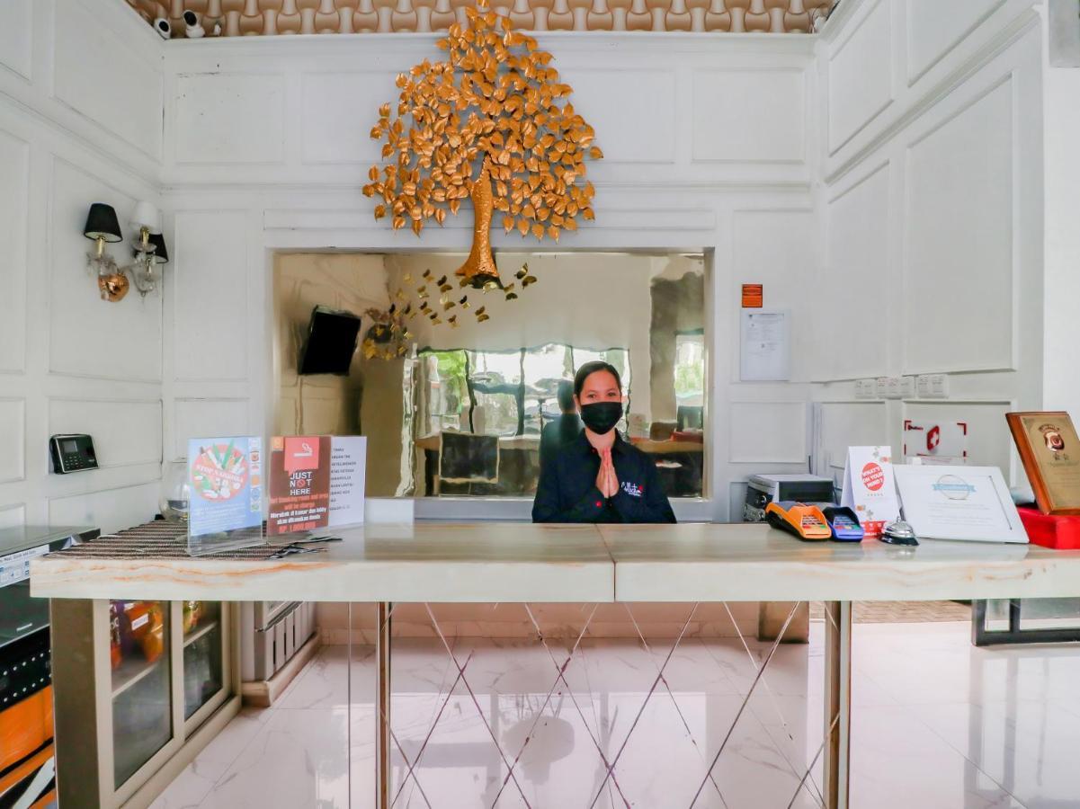 Super Oyo Collection O 31 The Batik Bed And Coffee Bandung Hotel Exterior photo