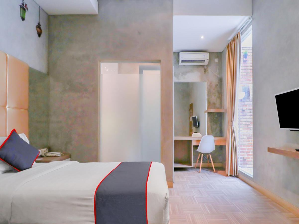 Super Oyo Collection O 31 The Batik Bed And Coffee Bandung Hotel Exterior photo